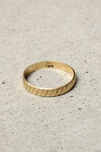 Load image into Gallery viewer, 14K GOLD RING 1.75G / GOLD