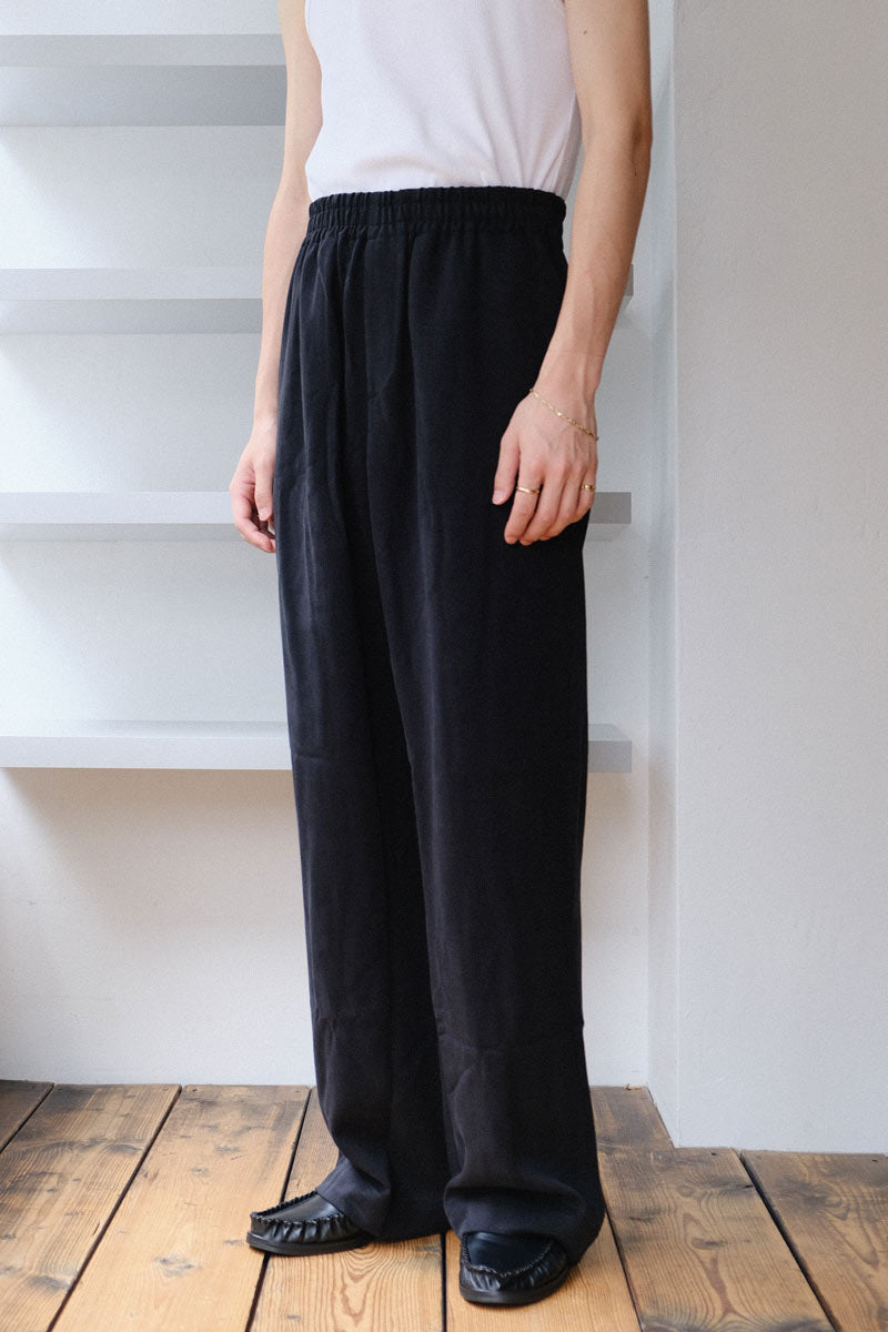 HOPE | WIND ELASTIC TROUSER / BLACK テンセルツイルイージー