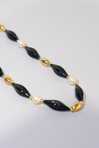 PEARL AND GOLD FILLED NECKLACE / GOLD