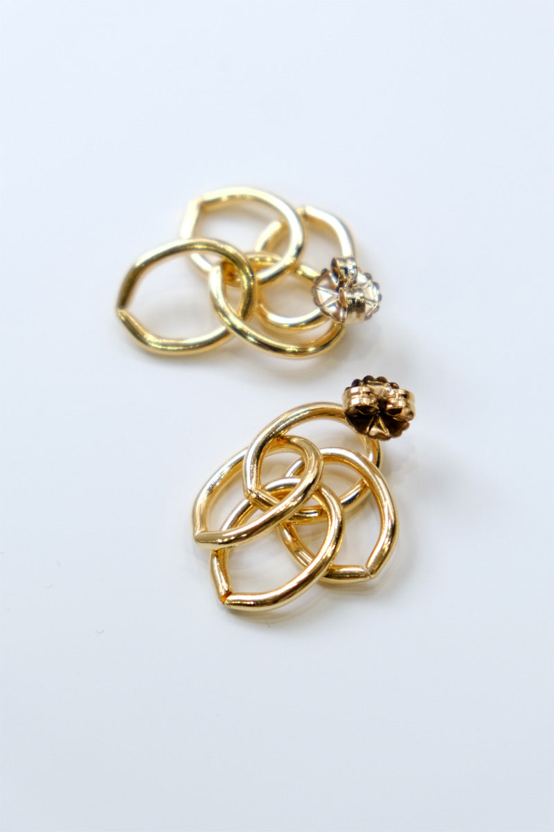 YAM | CLUSTER STUDS / 14K GOLD PLATED BRONZE フープデザインピアス – STOCK