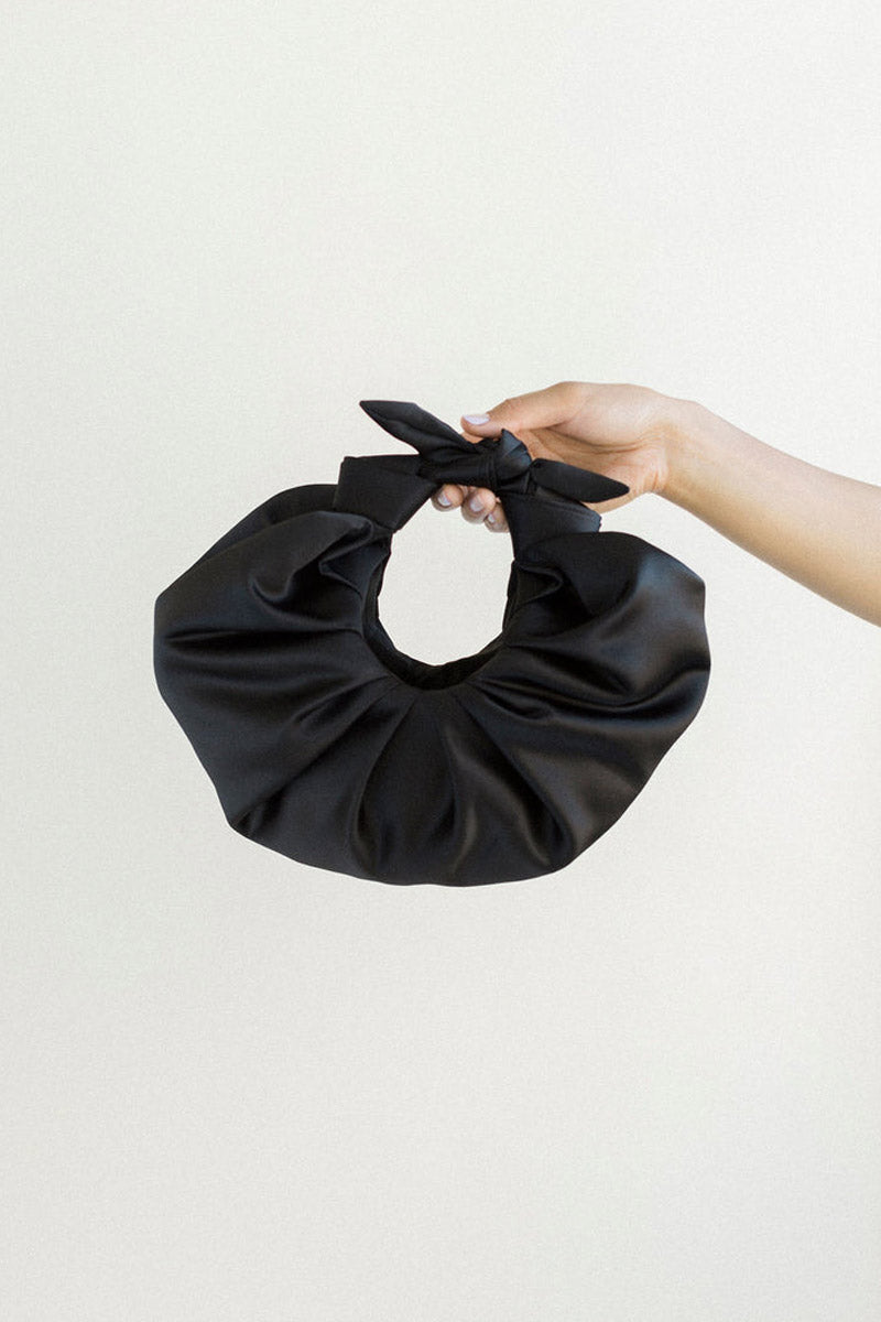 A BRONZE AGE | KIKU CROISSANT BAG / BLACK クロワッサンミニ