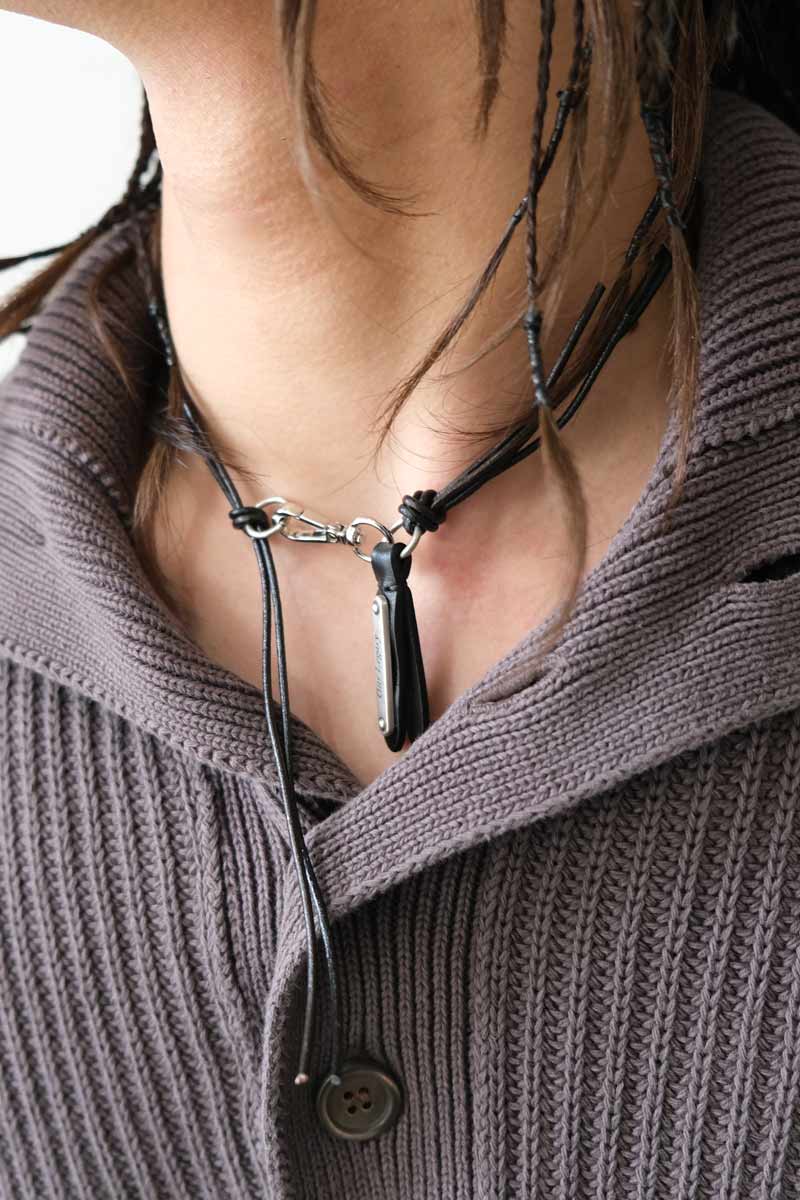 OUE LEGACY | SUPER SLIM LADON / FUDGE LIQUORICE LEATHER – STOCK