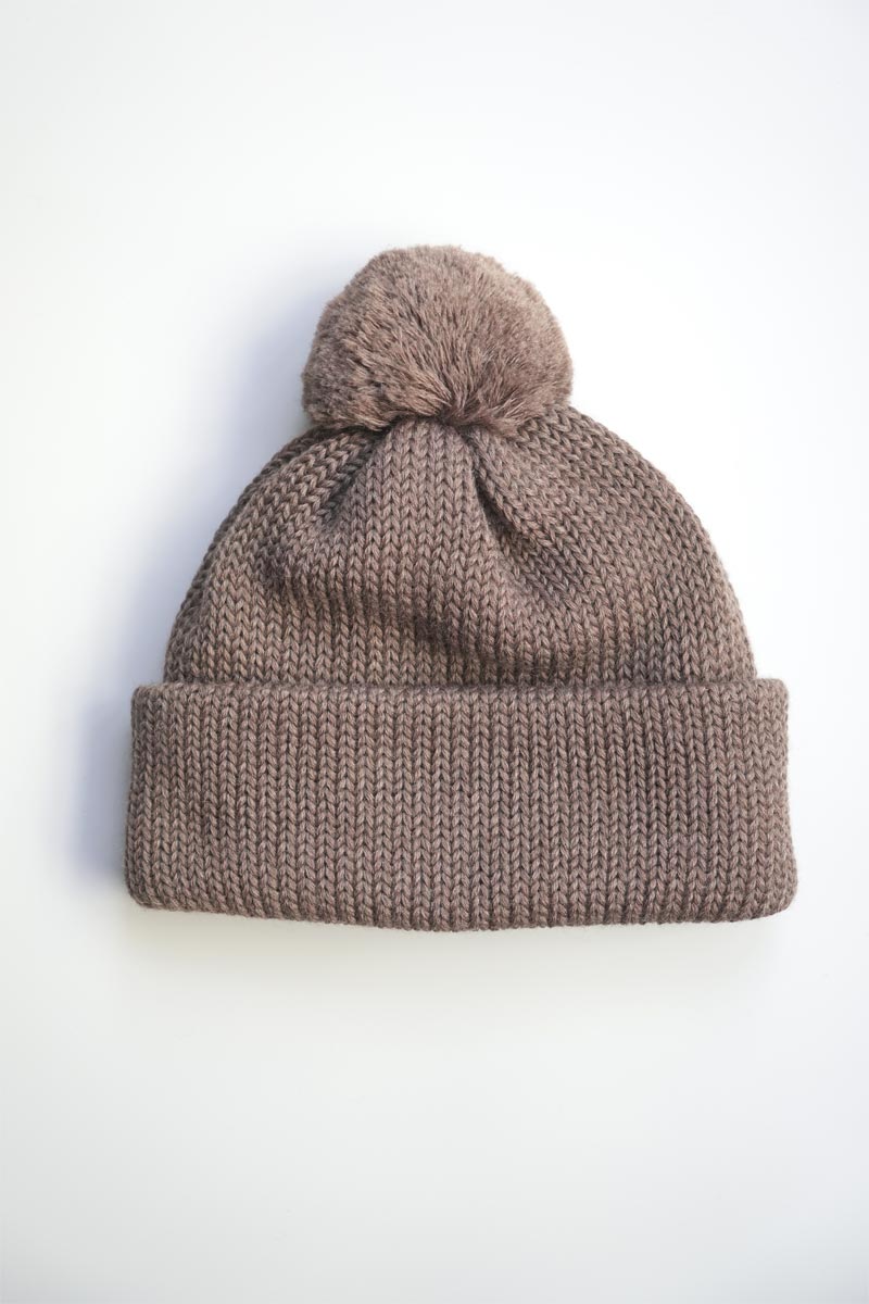 COMESANDGOES | WOOL STANDARD KNIT (梵天付き) / BEIGE 梵天付き