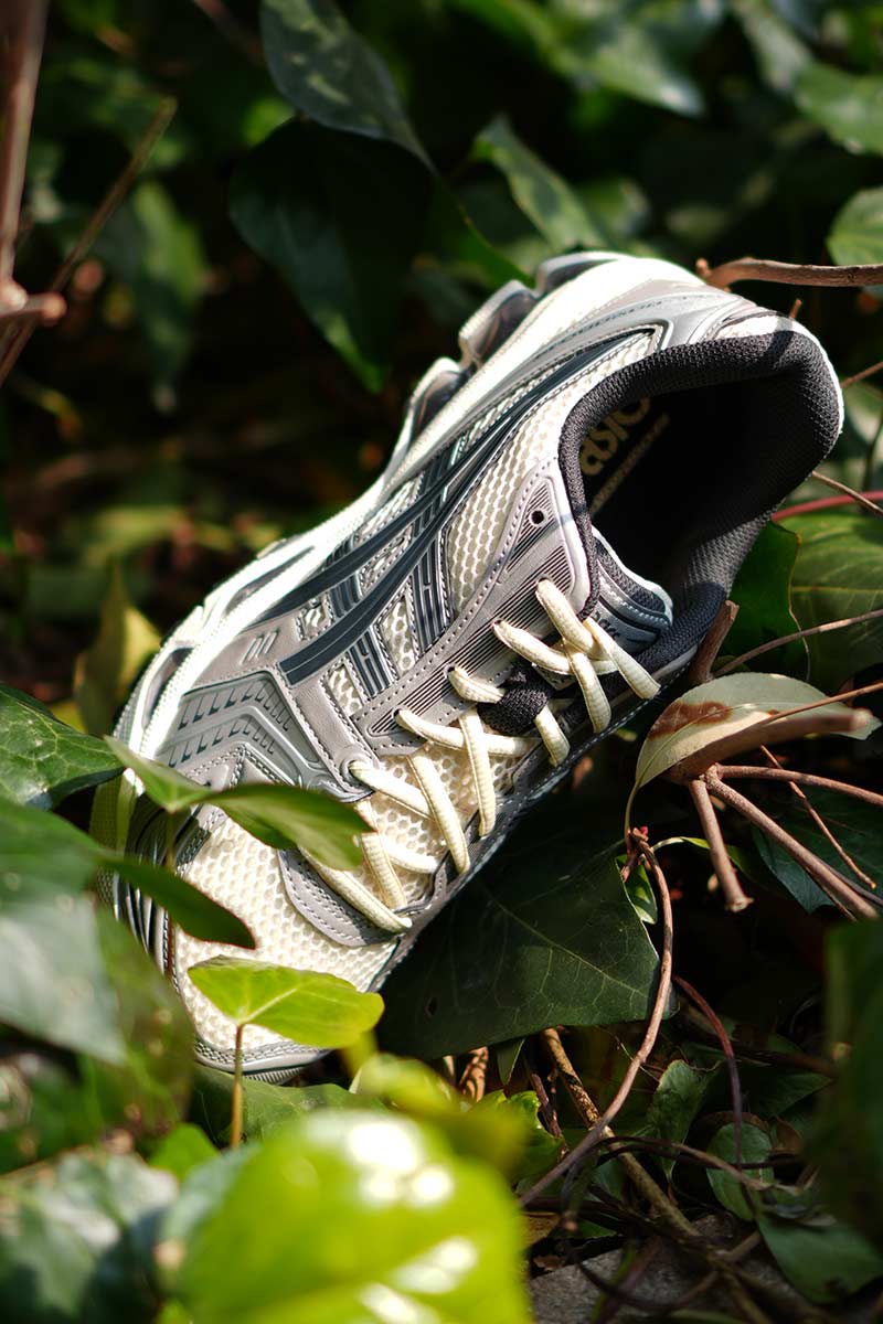 ASICS SPORTSTYLE | GEL-KAYANO 14 / OYSTER WHITE/STEEPLE GRAY