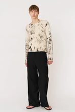 Load image into Gallery viewer, BON LONGSLEEVE / DIRTY WHITE