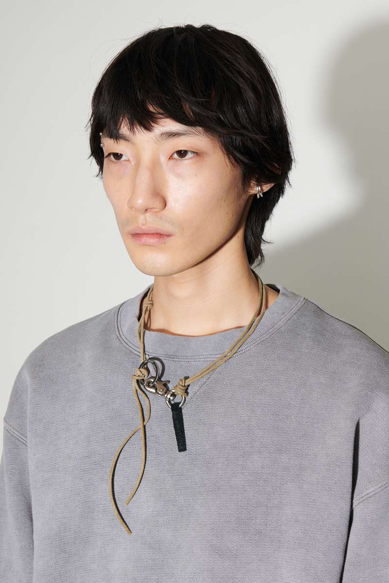 OUR LEGACY | LADON / OLIVE LEATHER レザーネックレス – STOCK