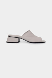 CONSTANZA LEATHER SANDALS / LIGHT GREY [20%OFF]