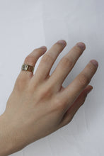 Load image into Gallery viewer, 10K GOLD RING 1.65G / GOLD