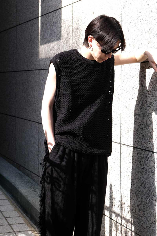 LILY YARN MESH KNIT VEST / BLACK [40% OFF]