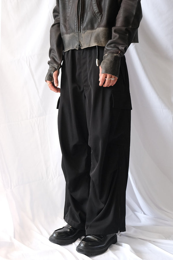 LIGHT TWILL PARACHUTE ZIP PANTS / BLACK [20%OFF]