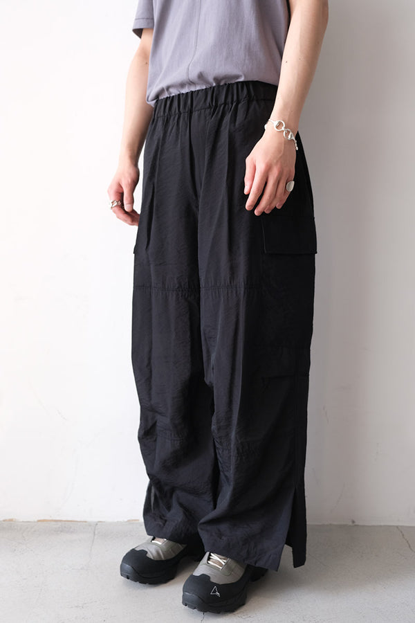 VISCOSE SHEER ORGANDY WIDE CARGO SLIT PANTS / BLACK [20%OFF]