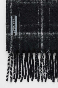 ESTATE SCARF / BLACK FUZZY ALPACA CHECK