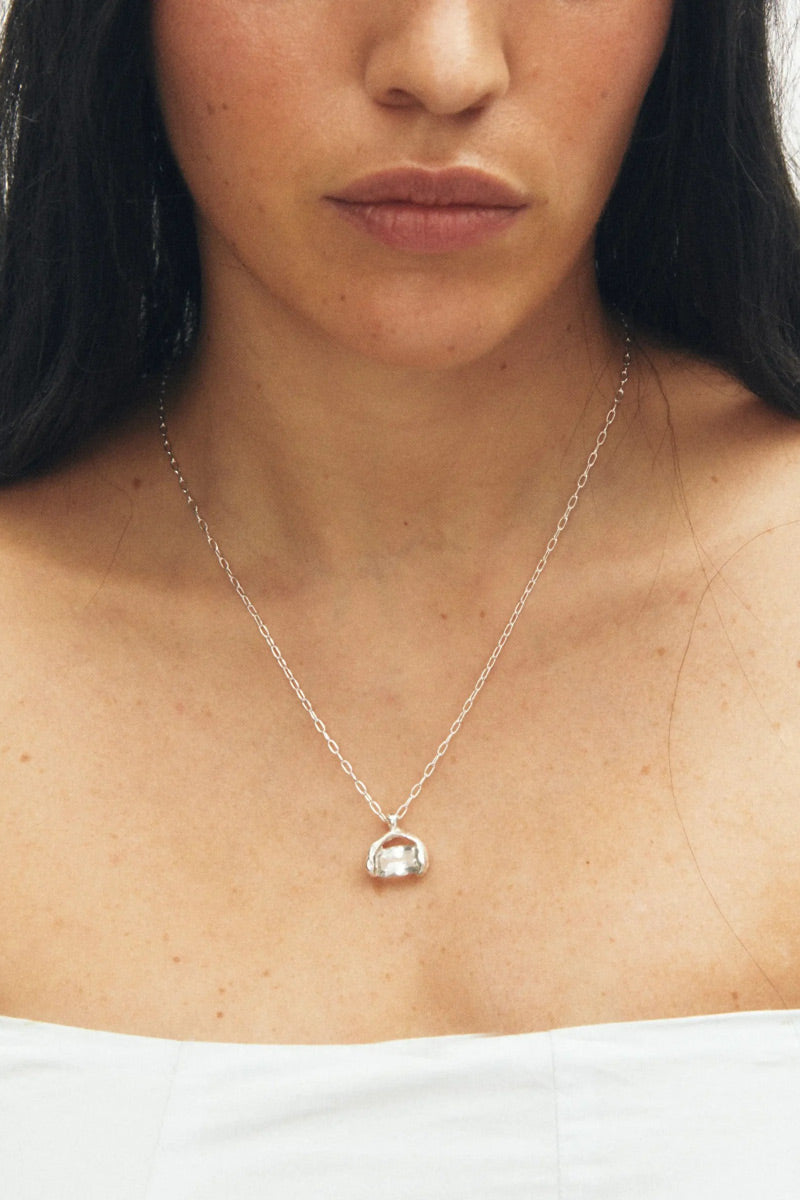 NECTAR NECKLACE / 925 STERLING SILVER - GREEN CLEAN PREHNITE