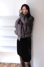 Load image into Gallery viewer, TATE DOWN JACKET / GREY