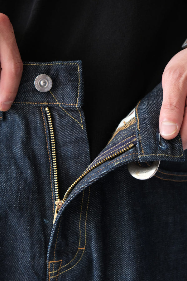 THIRD CUT / BLUE SELVEDGE