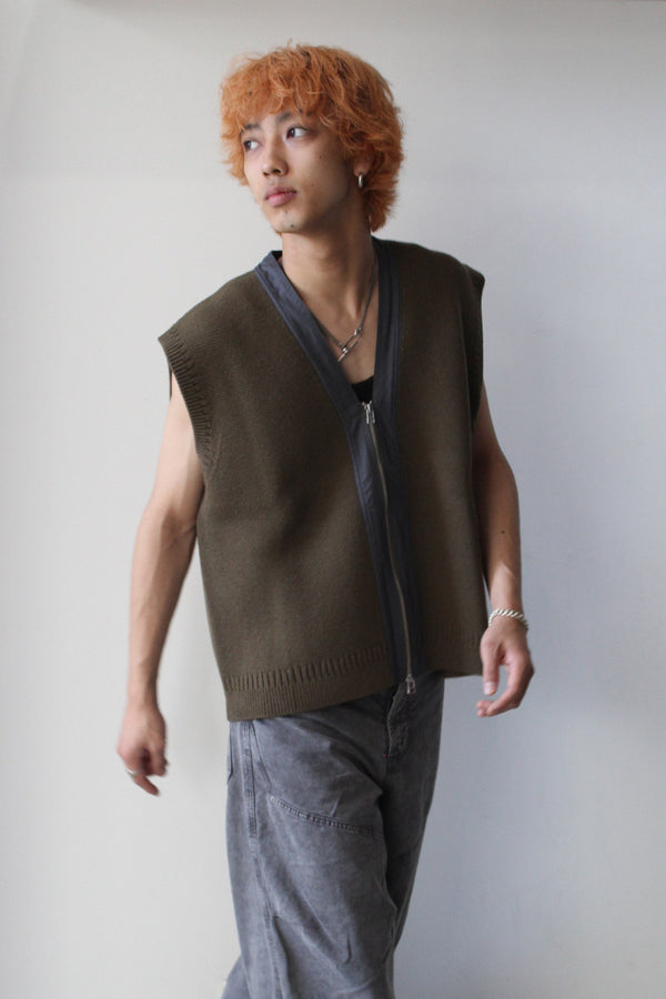 ON VEST / DARK KHAKI [60%OFF]