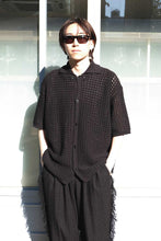 Load image into Gallery viewer, LILY YARN MESH KNIT SHIRT / BLACK