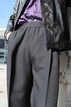 Load image into Gallery viewer, ELAINE ELASTIC TROUSERS / BLACK