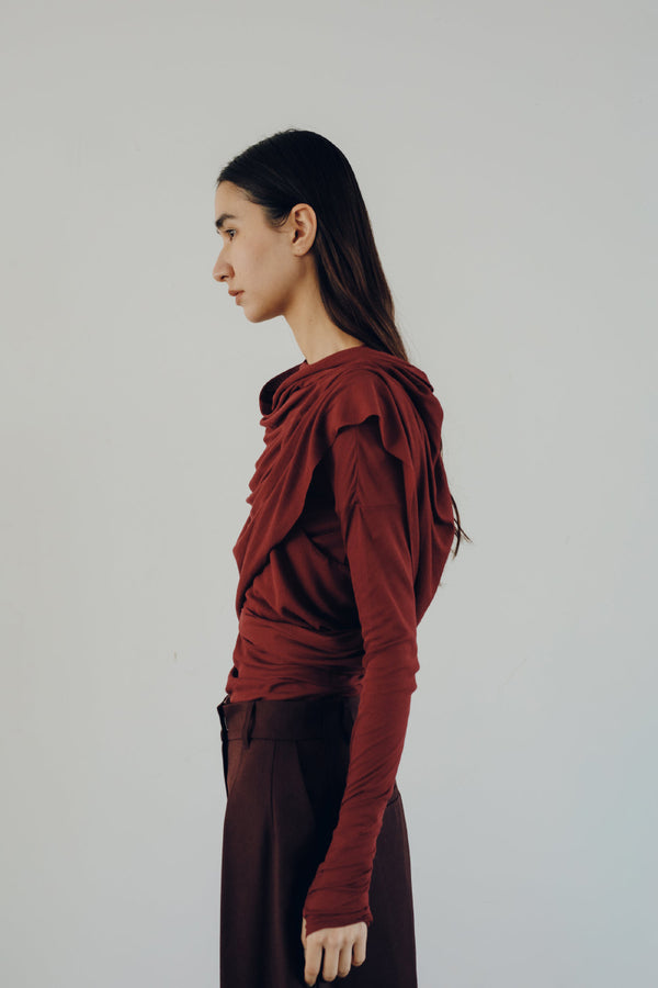 SHEER FRAISE SIDE TUCK TOP / WINE