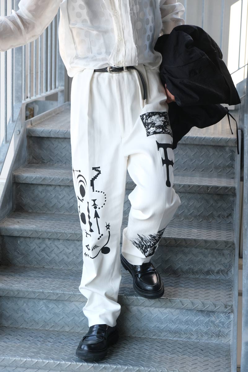 WIDE WAIST LOOP TROUSERS / WHITE WITH PAINTING [20% OFF]
