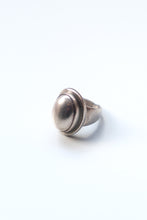 Load image into Gallery viewer, MODEL NUMBER 46A SILVER 925 RING / SILVER