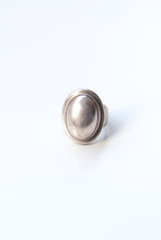 Load image into Gallery viewer, MODEL NUMBER 46A SILVER 925 RING / SILVER