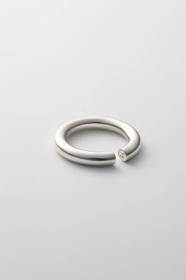 ALMOST RING THICK / POLISHED SILVER