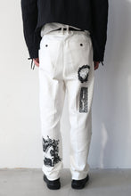 画像をギャラリービューアに読み込む, WIDE WAIST LOOP TROUSERS / WHITE WITH PAINTING
