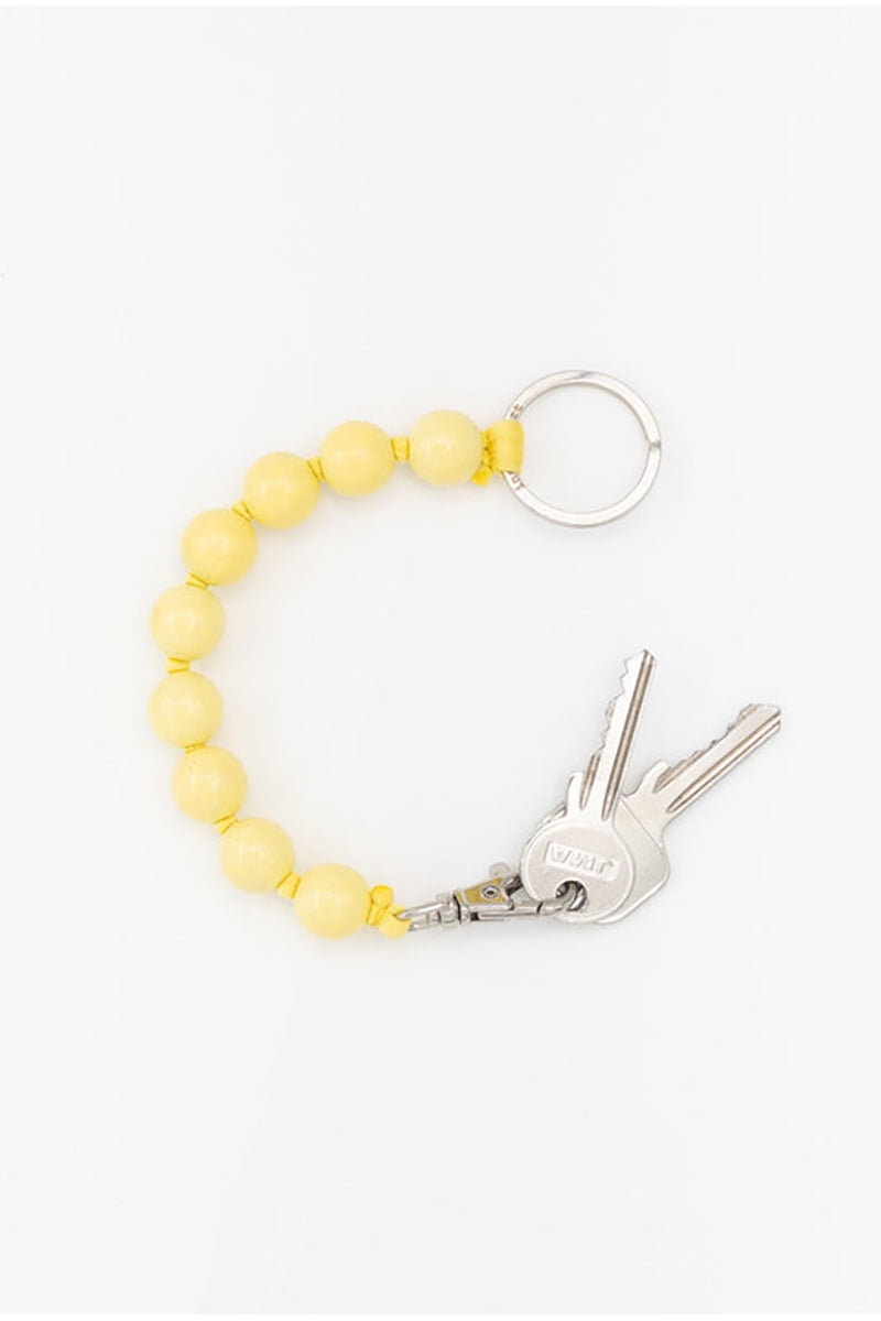THICK PEARL SHORT KEYHOLDER / PASTEL YELLOW