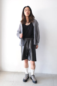 LEATHER-ISH SWEAT SHORTS / BLACK LEATHER