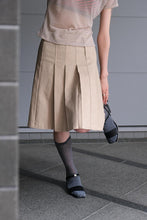 画像をギャラリービューアに読み込む, LAI MIDI PLEAT SKIRT / ECRU
