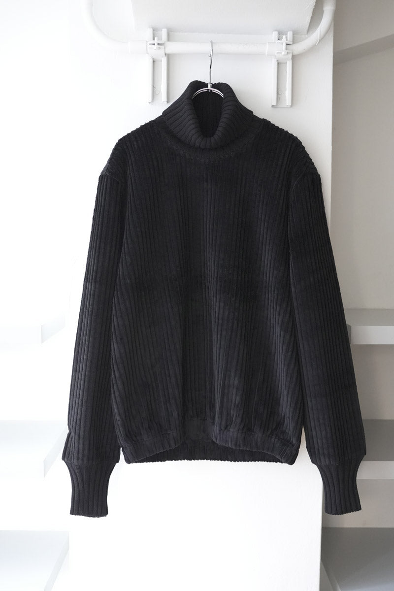 SWEATERS – STOCK