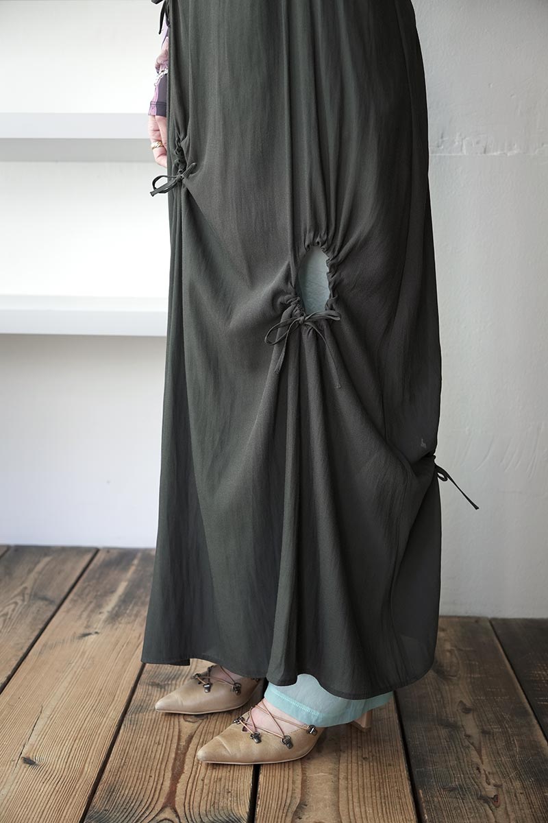 DRY GEORGETTE DRAWSTRING SLIP DRESS / FOREST