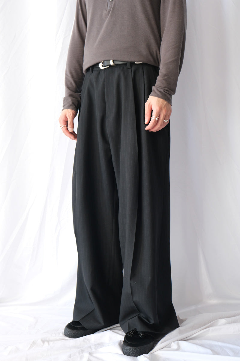 STRIPE WOOL 3TUCK BAGGY TROUSERS .16 / BLACK ST
