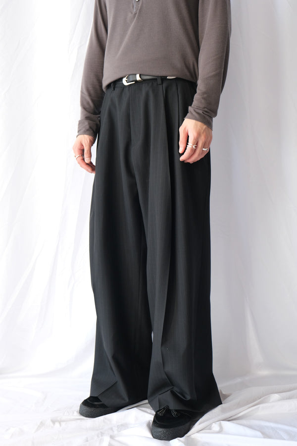 STRIPE WOOL 3TUCK BAGGY TROUSERS .16 / BLACK ST