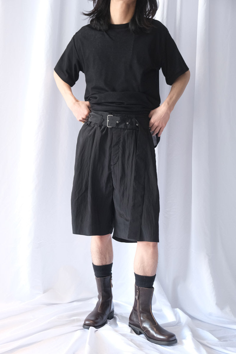 VISCOSE WASHER 2TUCK BELTED SHORTS / BLACK