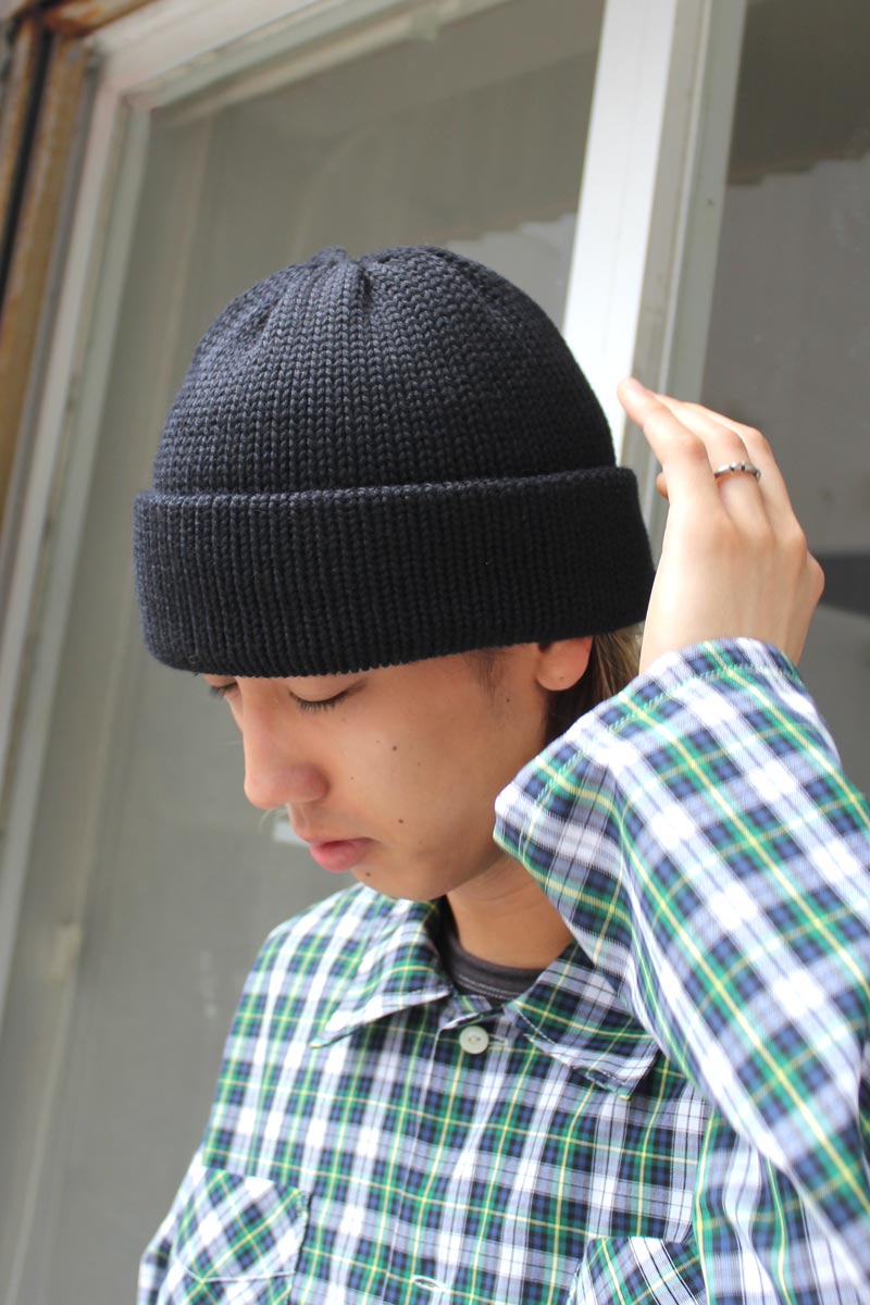 WOOL STANDARD KNIT / BLACK