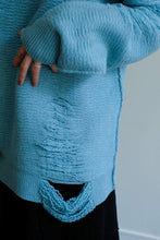 Load image into Gallery viewer, EXTRA FINE MERINO WOOL DISTRESSED SWEATER / SKY