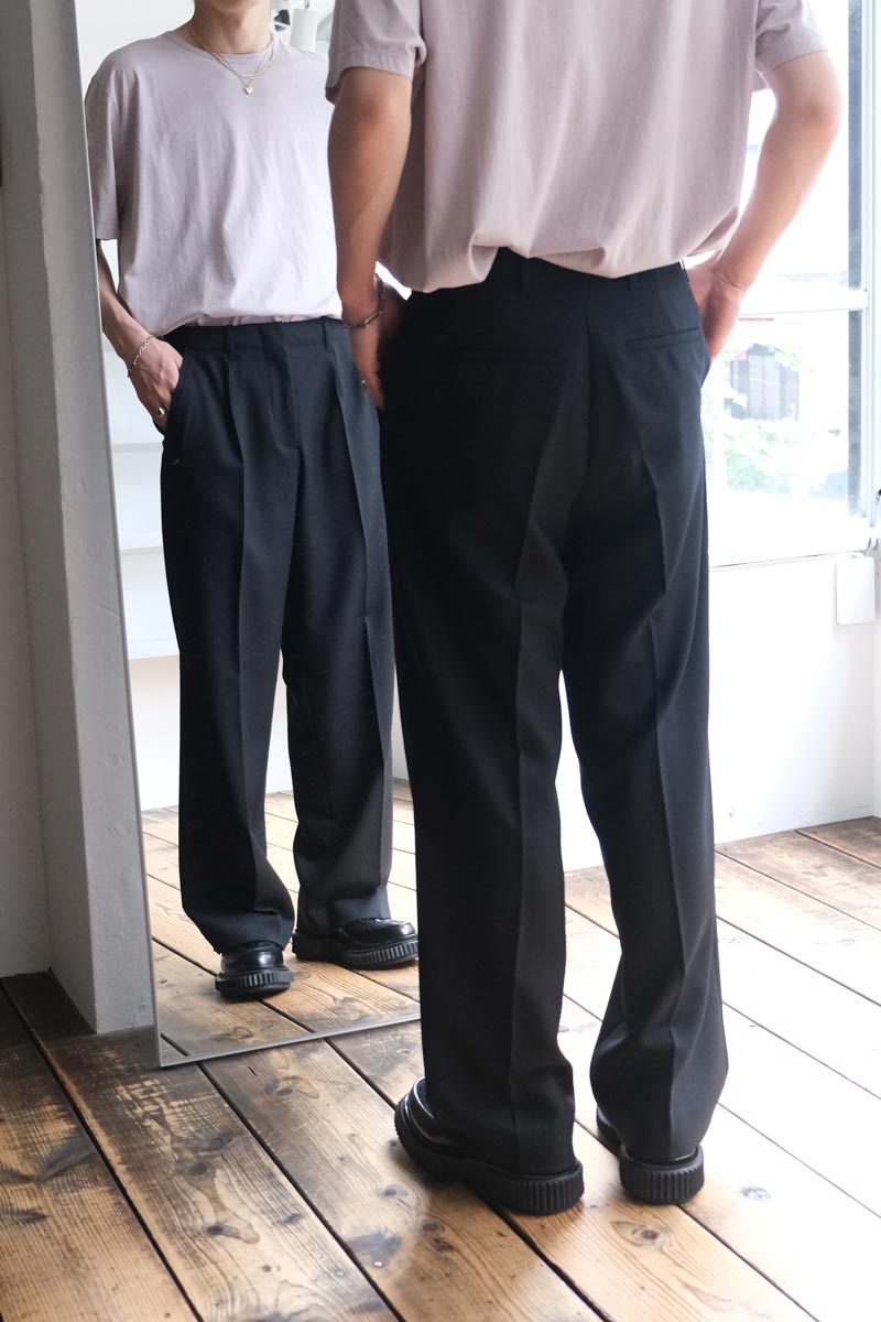 BORROWED CHINO / BLACK PANAMA WOOL