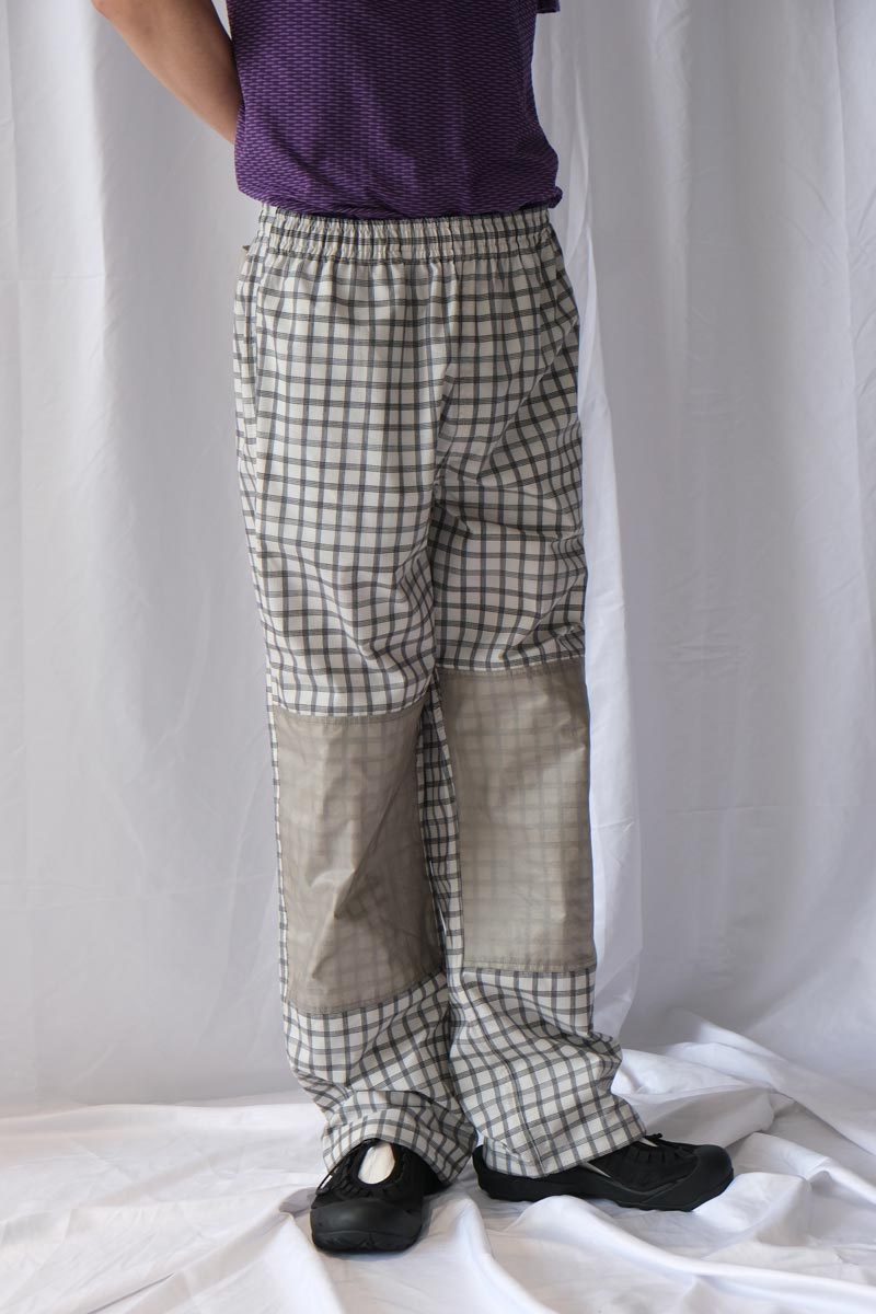 AAIR FLOWEAVE PRINTED CHECK ELASTICATED WAISTBAND PANTS / WHITE