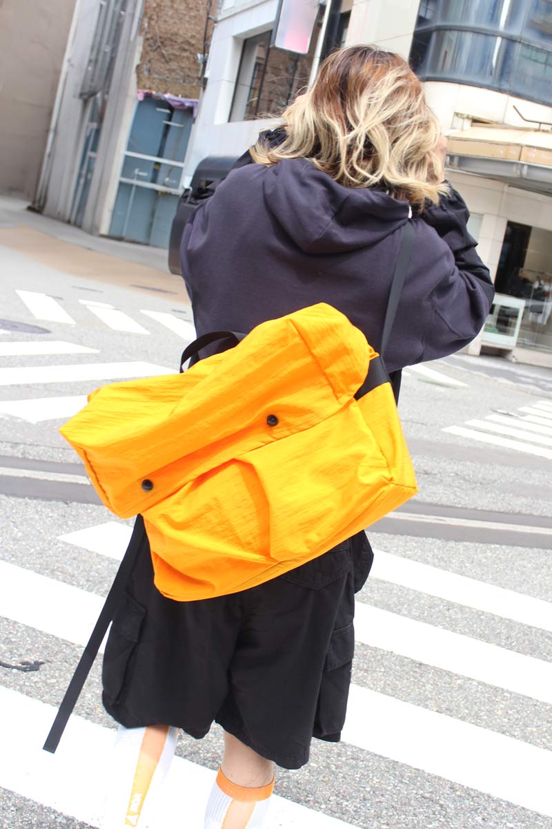 R17 GEAR-2 MESSENGER / NEON NYLON