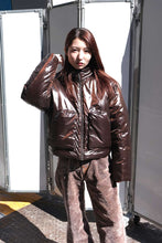 Load image into Gallery viewer, BOX JACKET / SHINY BROWN NYLON