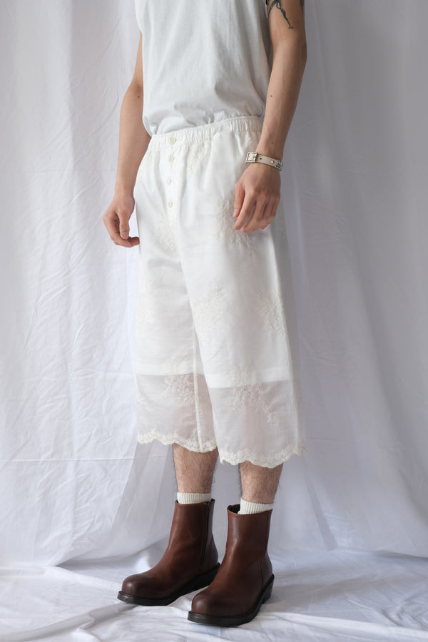 FRILL SHORTS / IVORY BLOOM ETHEREAL VELI