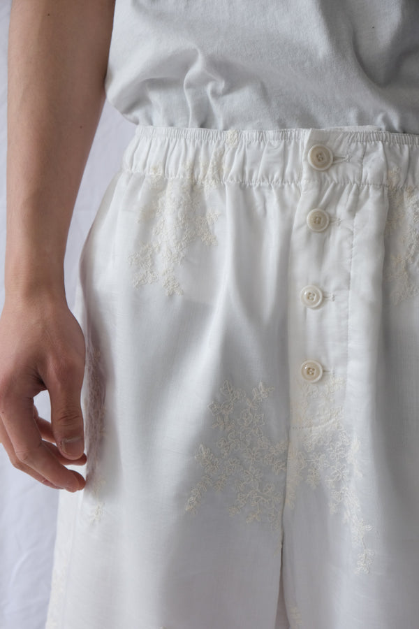 FRILL SHORTS / IVORY BLOOM ETHEREAL VELI