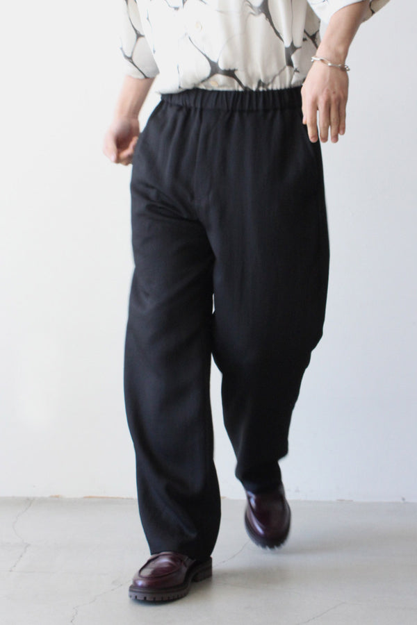 VISCOSE WOOL STRETCH EASY PANTS / BLACK [40% OFF]