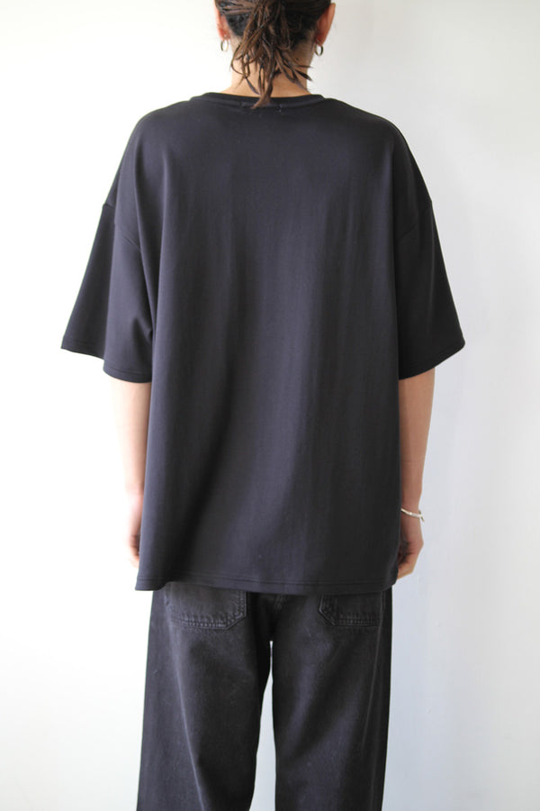 AILE SUPIMA SMOOTH S/S POCKET T-SHIRT / FADE BLACK [20%OFF]