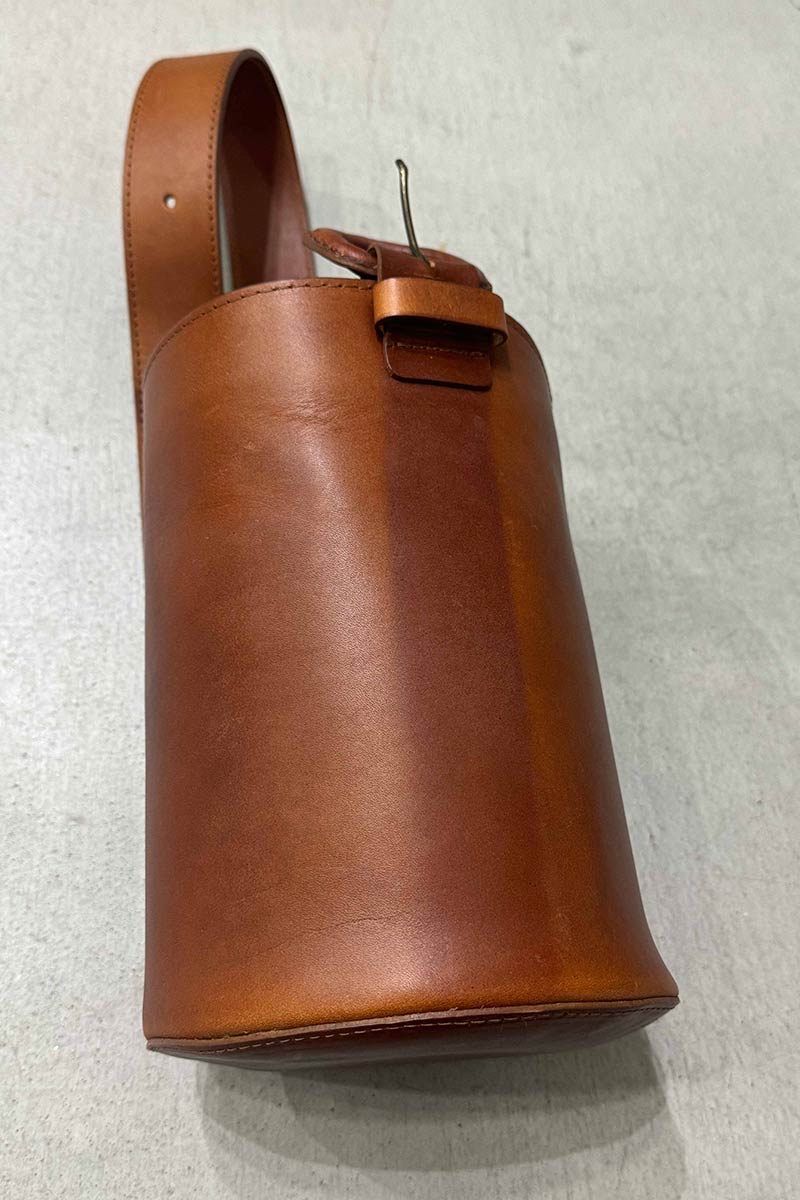 MINI DUNE BAG / SADDLE BROWN [70%OFF]