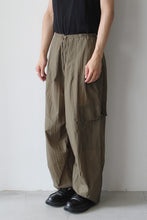 Load image into Gallery viewer, ROPE CARGO TROUSERS / DARK KHAKI