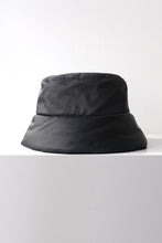 Load image into Gallery viewer, WATERPLOOF MELTON HAT / BLACK 