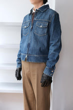 Load image into Gallery viewer, TRUCKER JACKET / VINTAGE DENIM